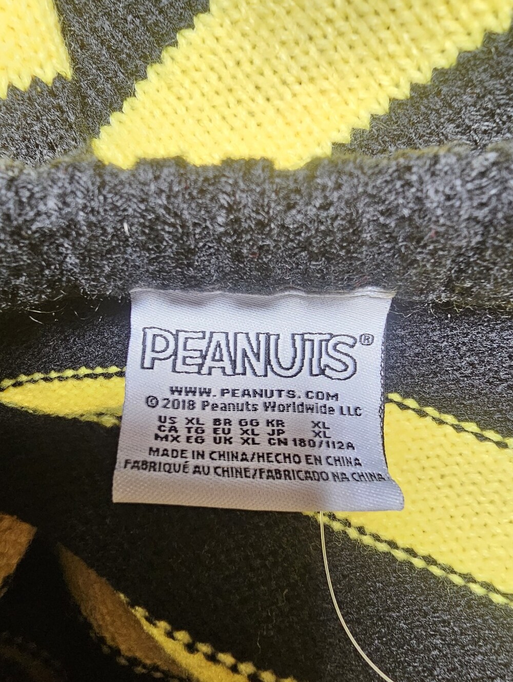 NWOT 2018 Peanuts Snoopy Sweater Black Yellow Striped Long Sleeve Crew Neck RARE - Picture 5 of 10